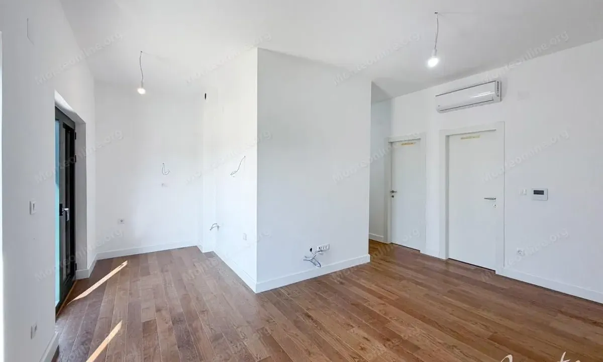 Sale, two bedroom apartment, 60m², Tivat, Crna Gora