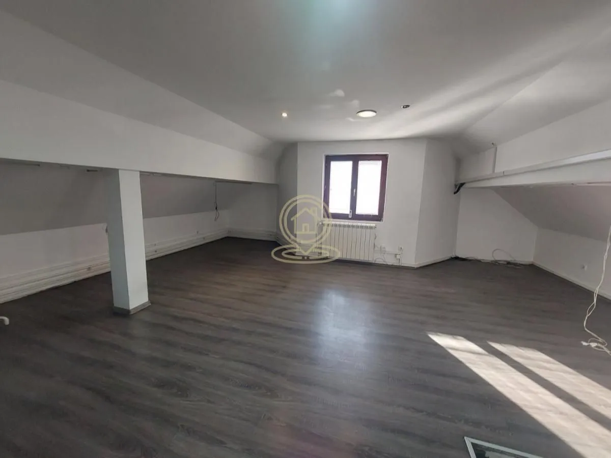 Rent, office space, 220m², Stari Merkator, Novi Beograd Sve Podlokacije