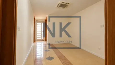 Izdavanje, četvorosoban stan, 139m², Dalmatinska ulica, Podgorica - image 11