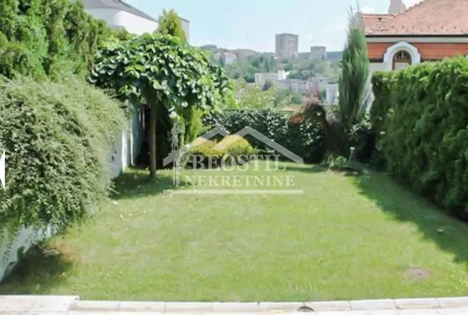 Sale, house, 119m², Savski Venac, Beograd