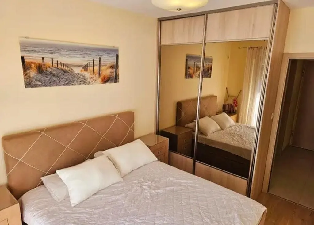 Izdavanje, jednosoban stan, 50m², City Kvart, Podgorica