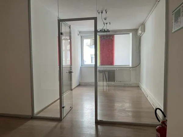 Rent, office space, 440m², Stari Grad, Beograd