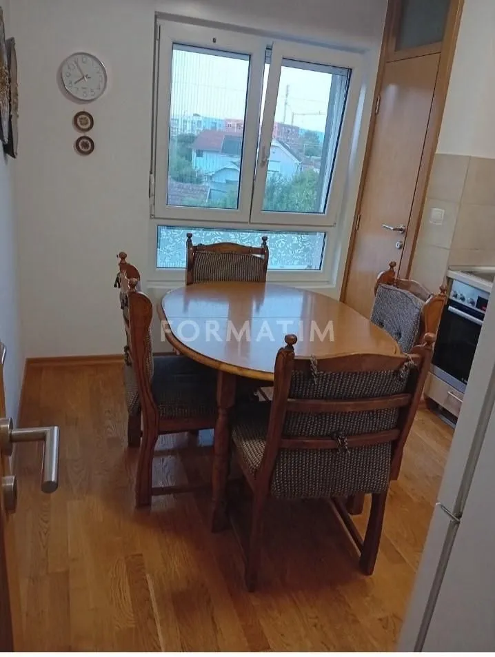 Sale, three bedroom apartment, 68m², Centar, Čačak