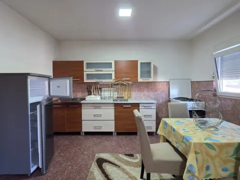 Rent, two bedroom apartment, 70m², Gornja Gorica, Podgorica - image 10