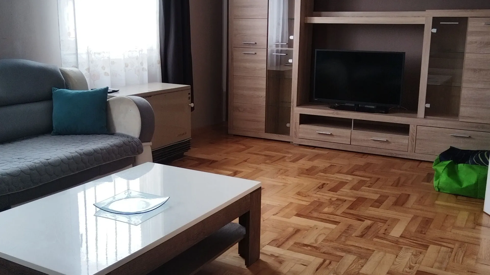 Rent, apartment, 120m², Zemun Sve Podlokacije, Beograd