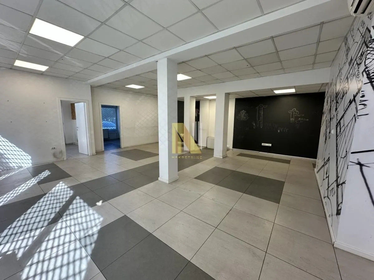 Izdavanje, poslovni prostor, 191m², Bulevar Evrope, Novi Sad Sve Podlokacije