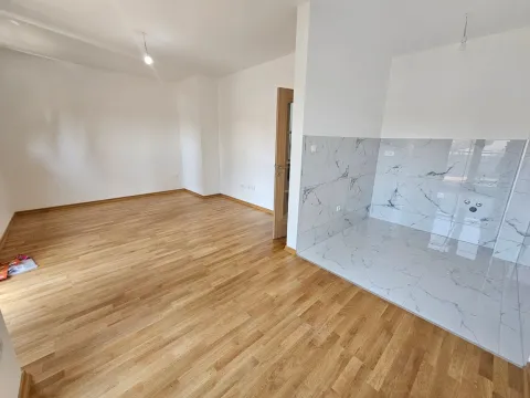 Izdavanje, jednosoban stan, 50m², Momišići, Podgorica