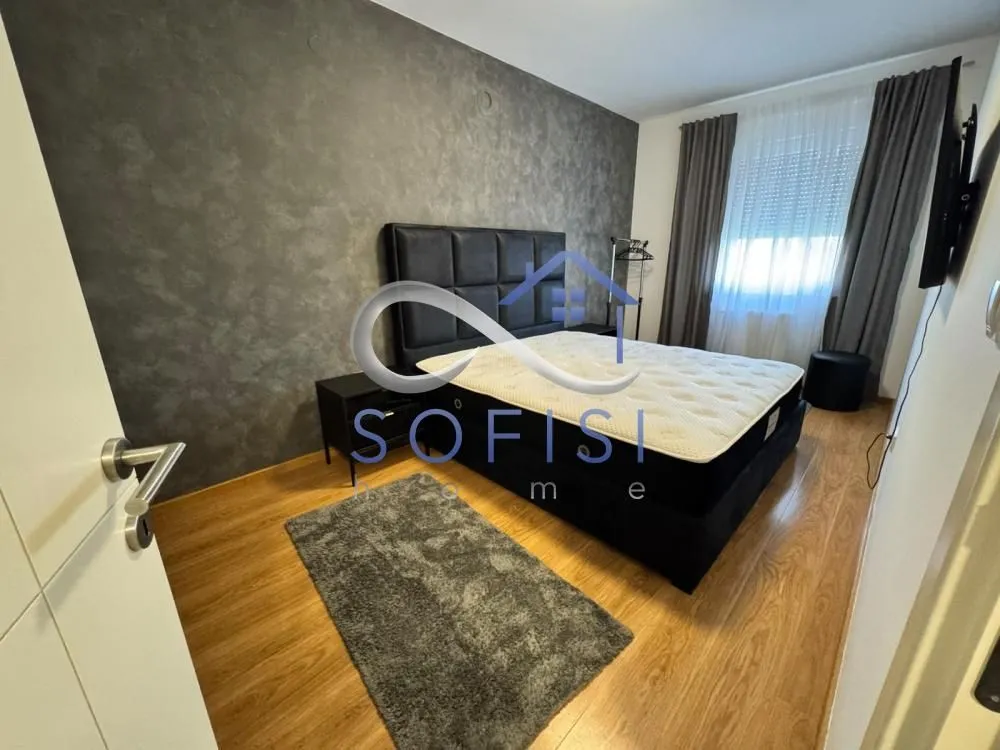 Izdavanje, trosoban stan, 75m², Socijalno, Novi Sad Sve Podlokacije