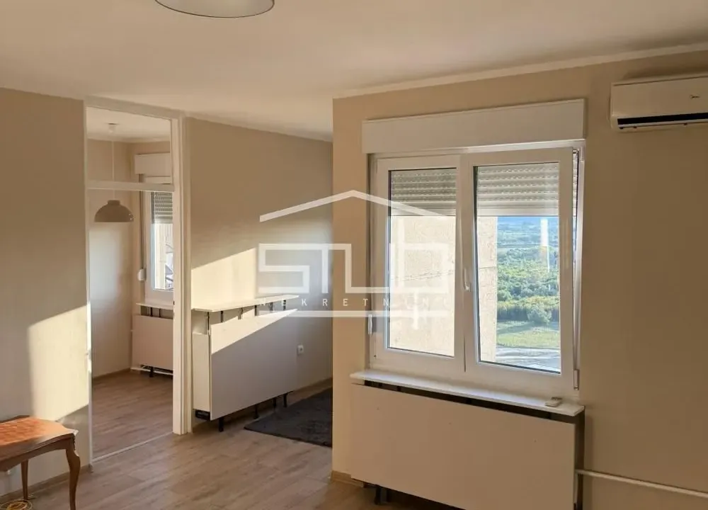 Izdavanje, dvosoban stan, 50m², Julino Brdo, Beograd