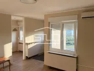 Izdavanje, dvosoban stan, 50m², Julino Brdo, Beograd - image 1