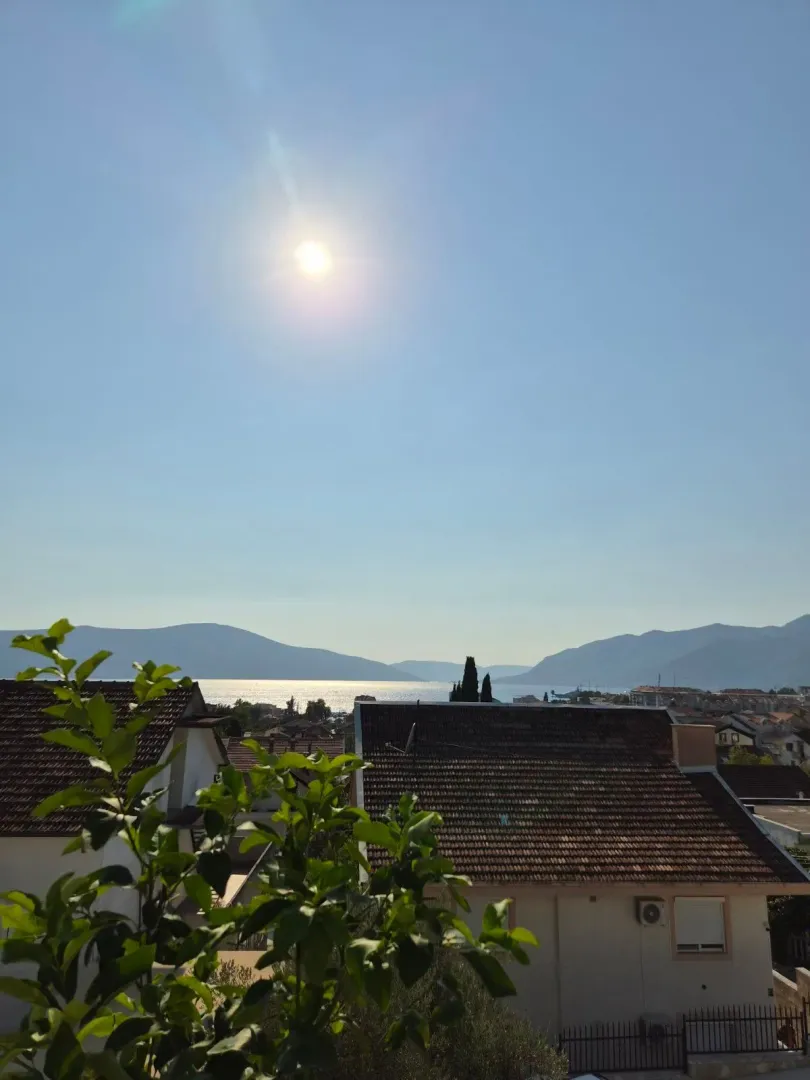 Rent, two bedroom apartment, 84m², Kalimanj, Tivat