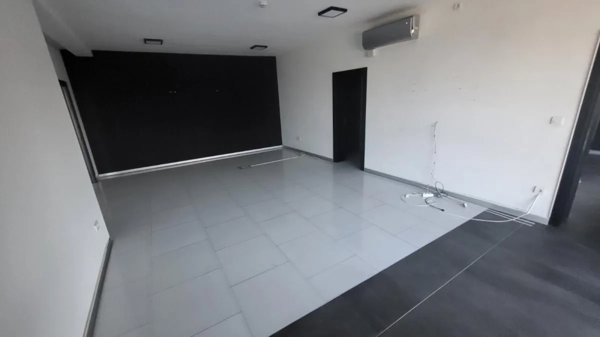 Rent, office space, 1148m², Palilula Sve Podlokacije, Beograd