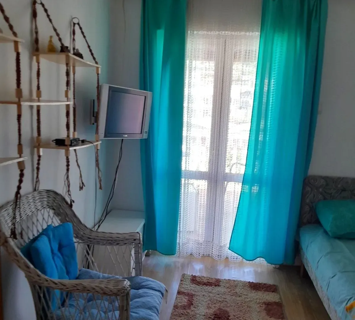 Rent, three bedroom apartment, 220m², Šušanj, Bar