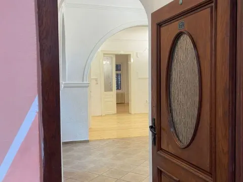 Rent, office space, 260m², Novi Sad, Srbija - image 8