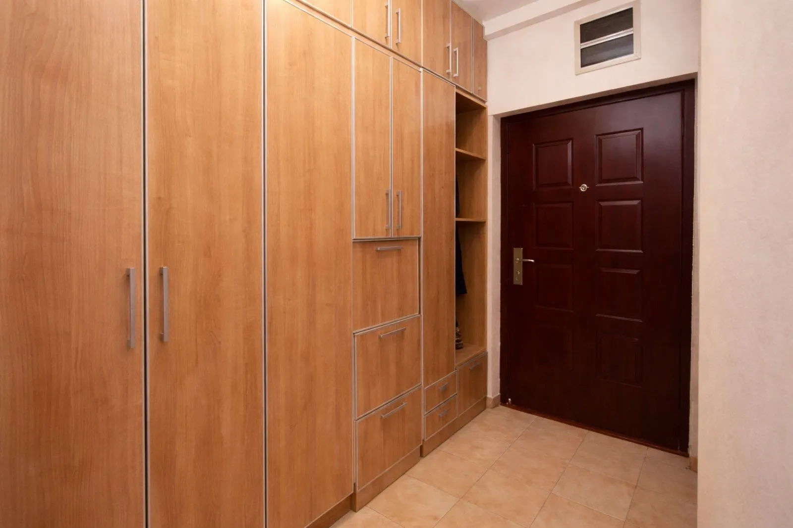 Prodaja, dvosoban stan, 65m², Stari Aerodrom, Podgorica