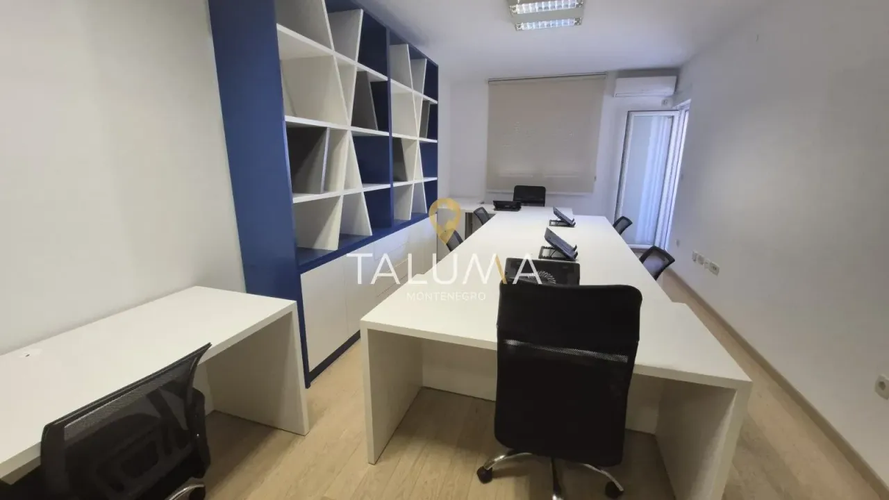 Izdavanje, dvosoban stan, 75m², City Kvart, Podgorica