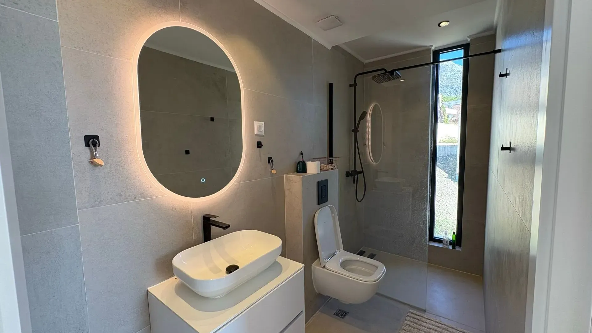 Prodaja, četvorosoban stan, 165m², Herceg Novi, Crna Gora