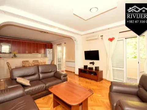 Sale, three bedroom apartment, 200m², Topla, Herceg Novi - image 11