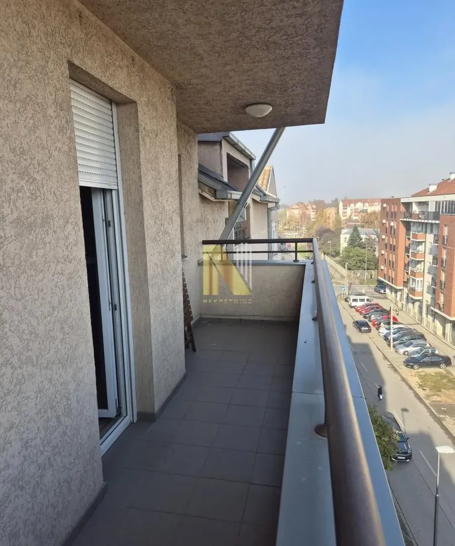Prodaja, četvorosoban stan, 119m², Nova Detelinara, Novi Sad Sve Podlokacije