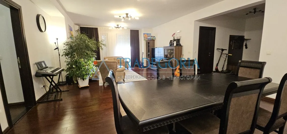 Prodaja, trosoban stan, 151m², Bar, Crna Gora