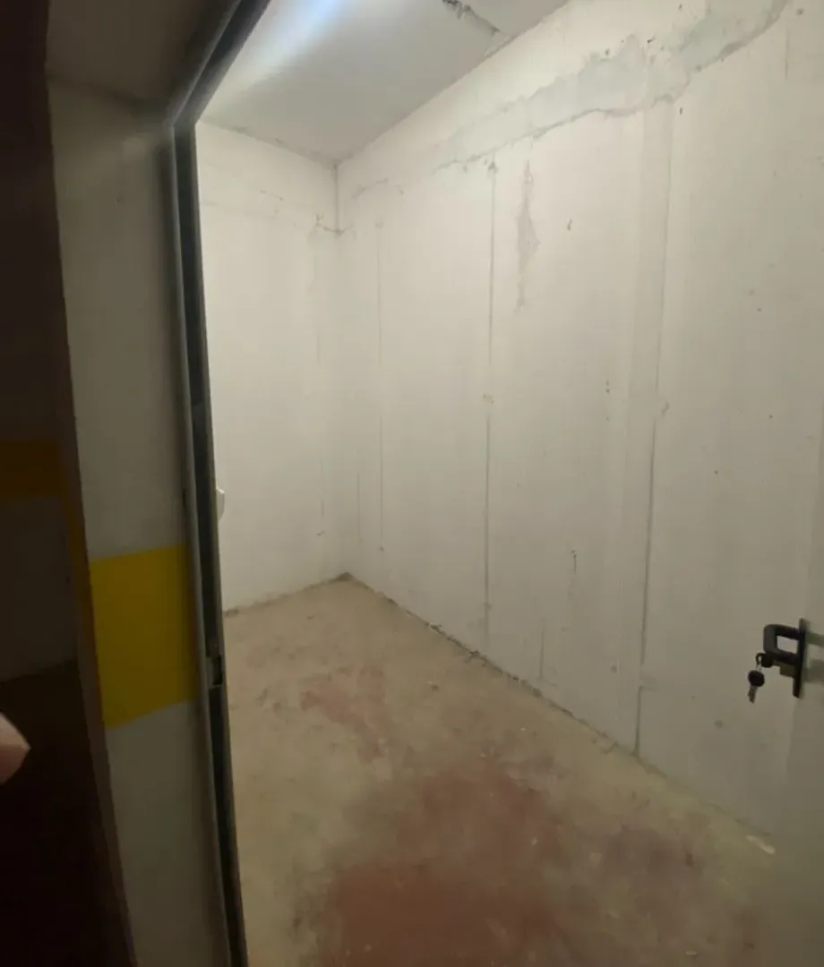 Rent, parking/garage, 6m², Central Point, Podgorica