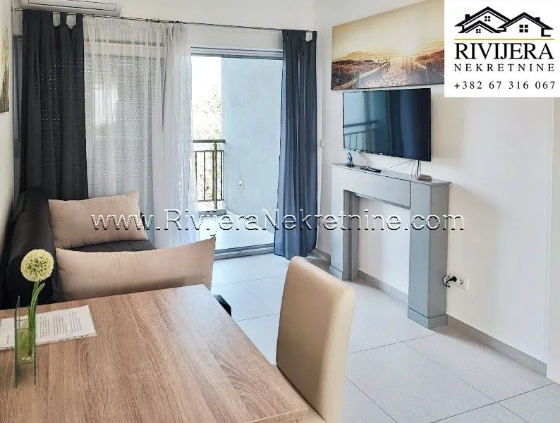 Prodaja, jednosoban stan, 72m², Tivat, Crna Gora