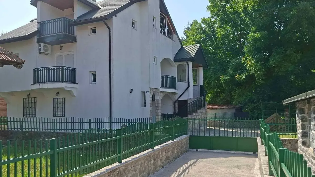 Sale, house, 310m², Kolašin, Crna Gora