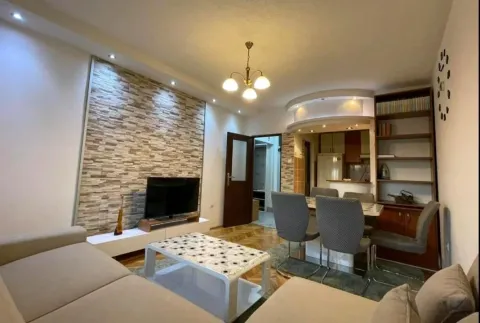 Izdavanje, jednosoban stan, 43m², Zabjelo, Podgorica - image 1