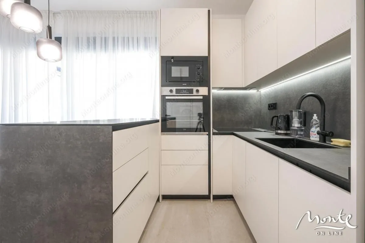 Sale, two bedroom apartment, 137m², Donja Lastva, Tivat