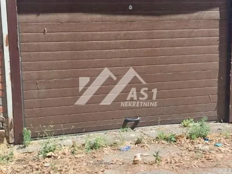 Izdavanje, parking/garaža, 17m², Grbavica, Novi Sad Sve Podlokacije