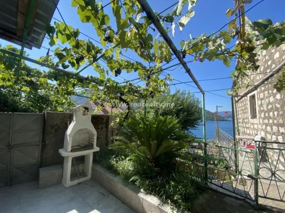 Sale, house, 150m², Kotor, Crna Gora