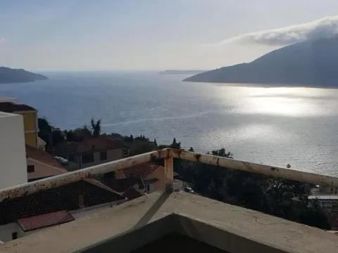 Prodaja, jednosoban stan, 86m², Herceg Novi, Crna Gora - image 1