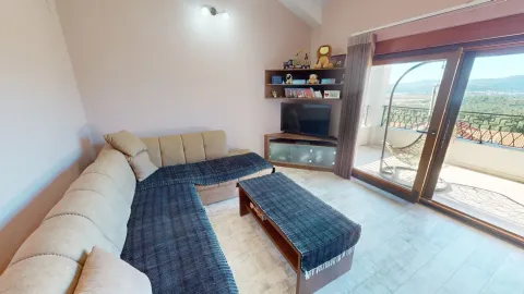 Rent, house, 212m², Kavač, Kotor - image 12