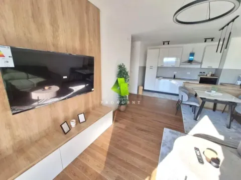 Izdavanje, trosoban stan, 80m², Medijana, Niš - image 11