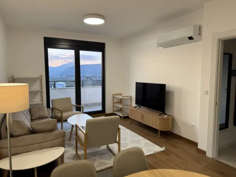 Rent, three bedroom apartment, 96m², Tološka šuma, Podgorica - image 4