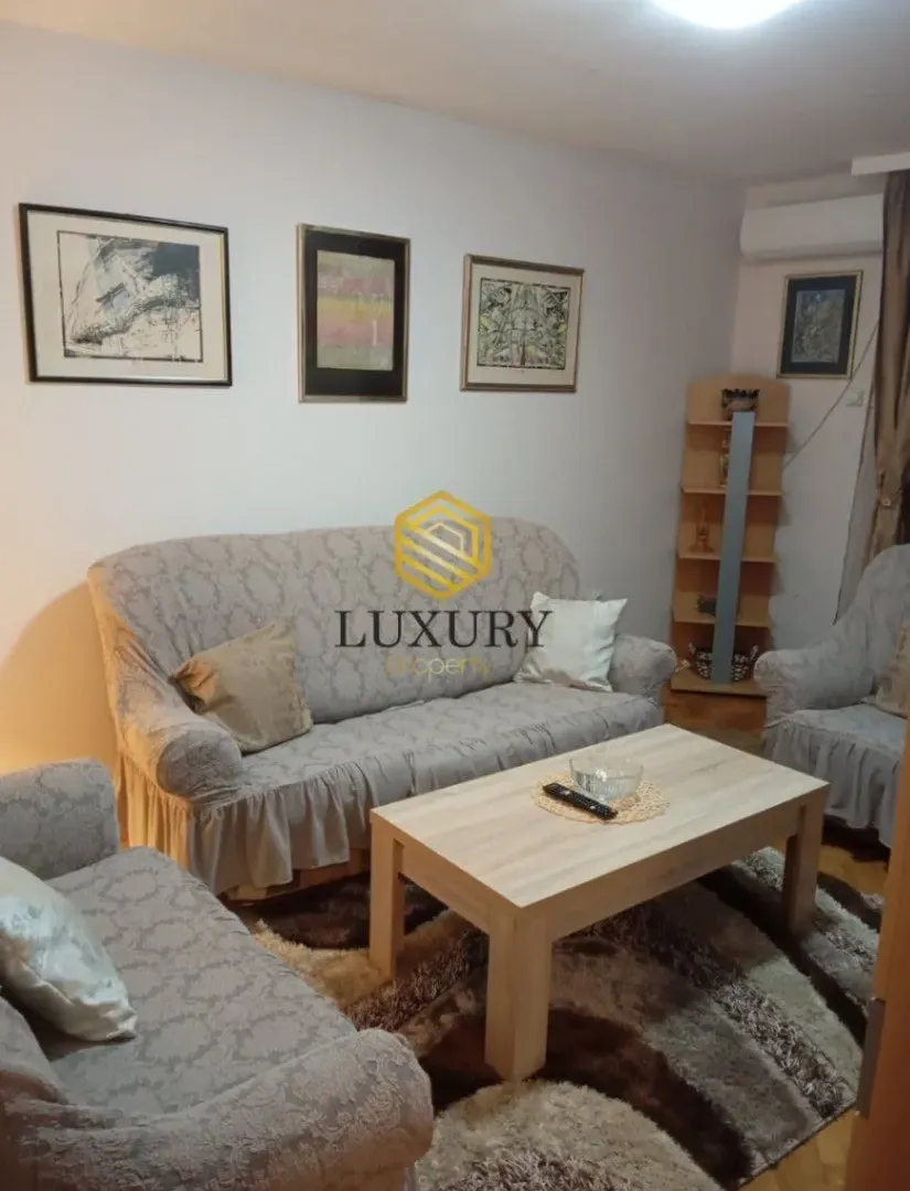 Izdavanje, dvosoban stan, 67m², Blok 6, Podgorica