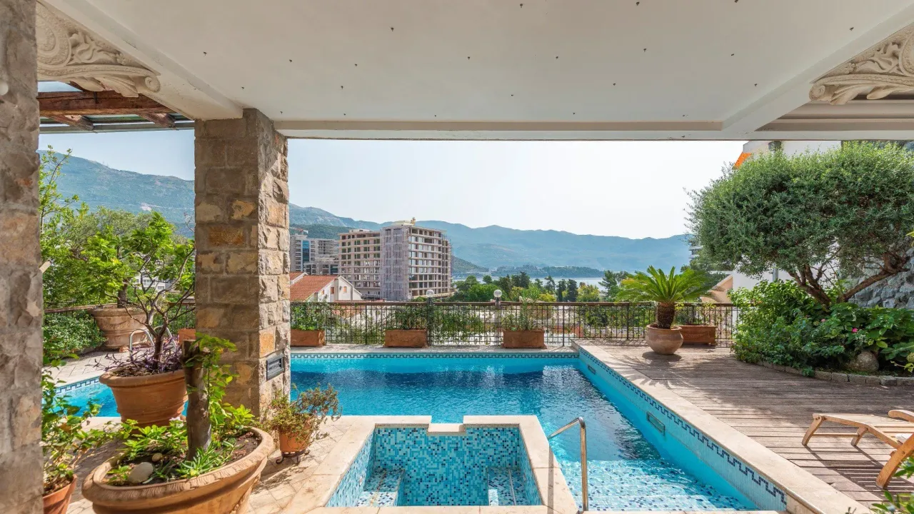 Prodaja, kuća, 1264m², Gospoština, Budva