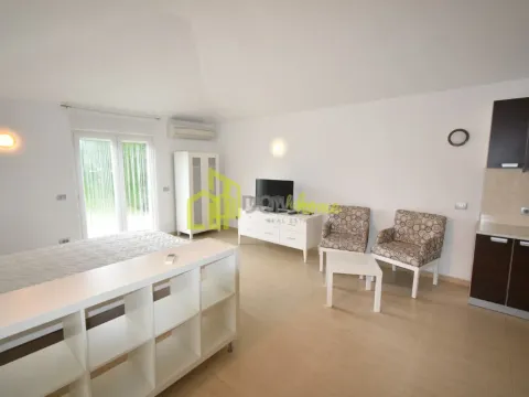 Prodaja, kuća, 212m², Donji Kokoti, Podgorica - image 8