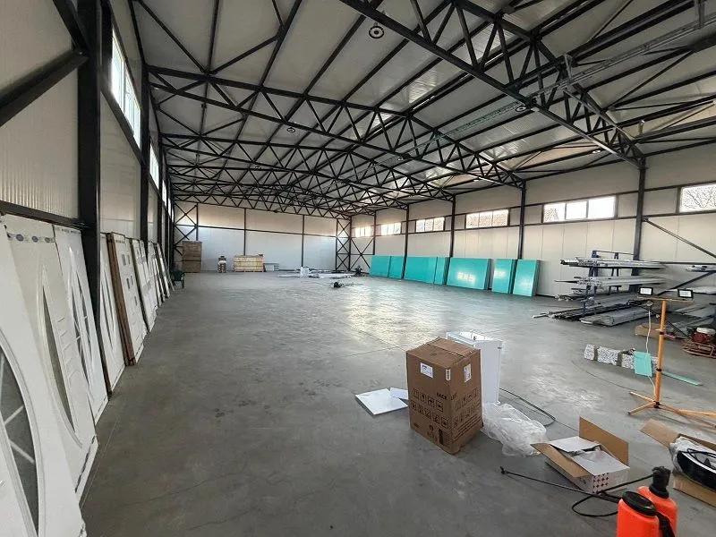Rent, office space, 640m², Borča 1, Borča Sve Podlokacije