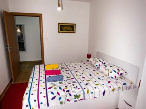 Daily-rent, one bedroom apartment, 50m², Centar, Bar - image 6