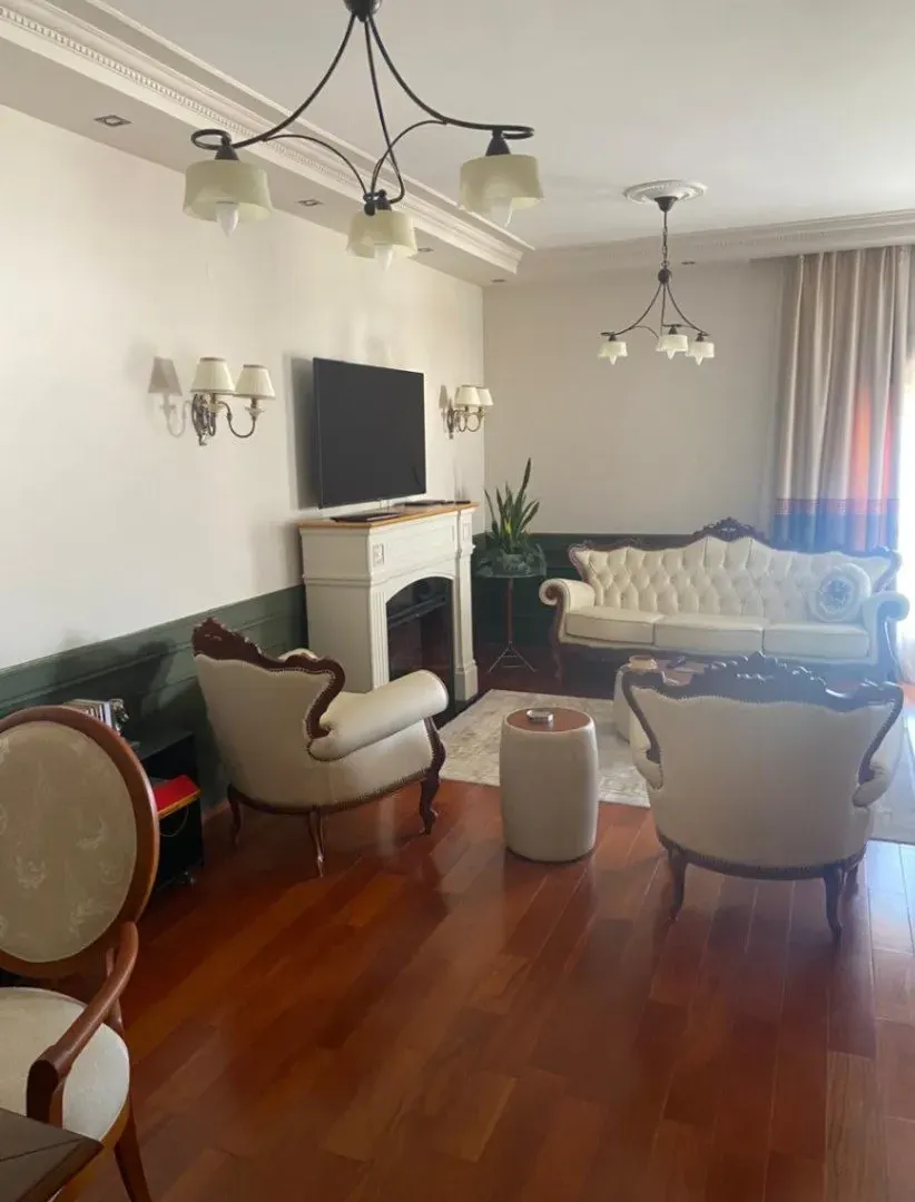 Sale, apartment, 104m², Centar, Bar