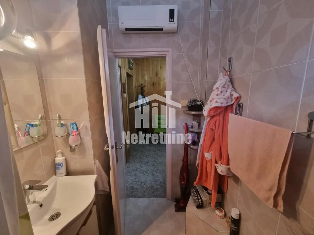 Sale, four bedroom apartment, 100m², Zemun Sve Podlokacije, Beograd