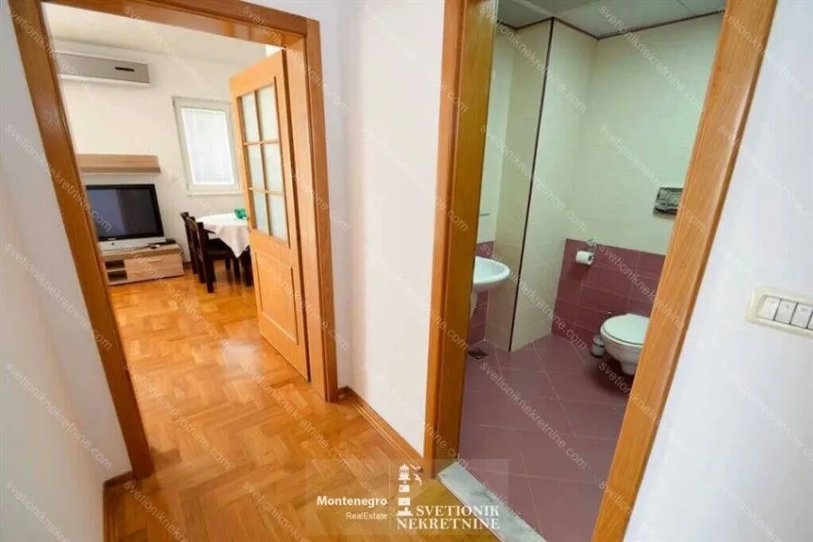 Prodaja, dvosoban stan, 72m², Đenovići, Herceg Novi