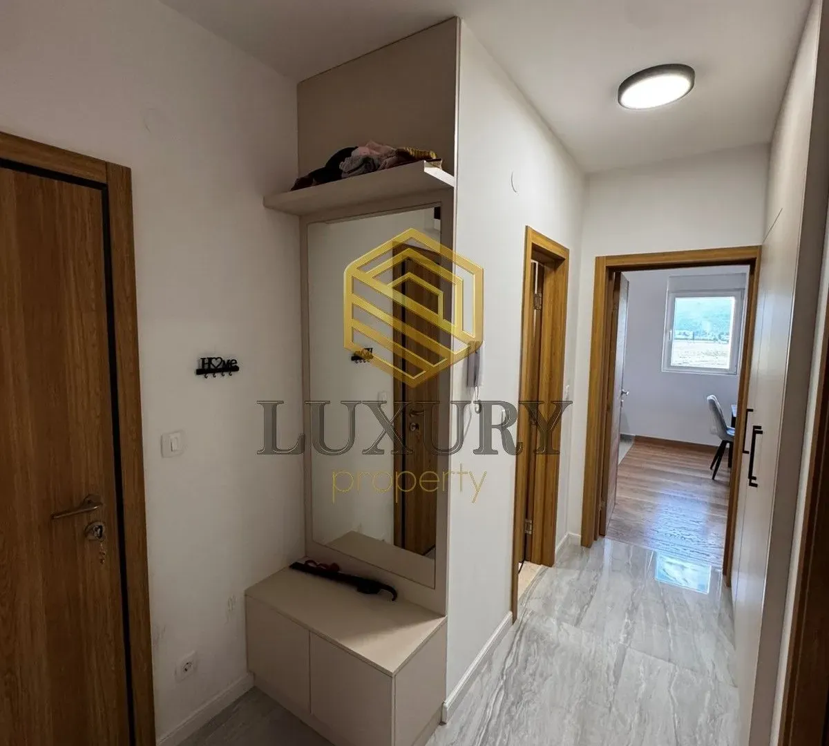Prodaja, dvosoban stan, 72m², New City, Podgorica