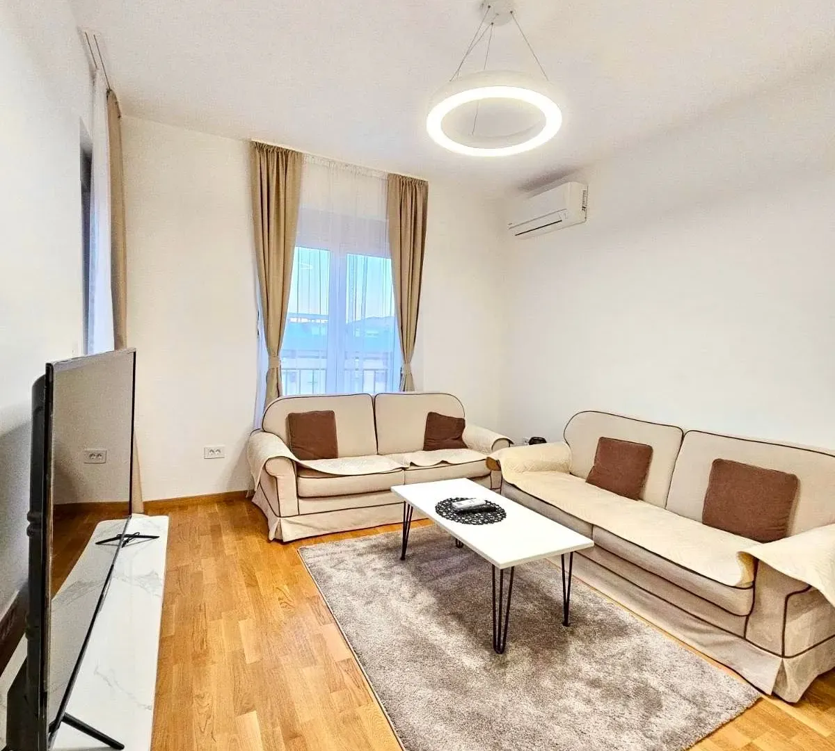 Rent, one bedroom apartment, 45m², Stari Aerodrom, Podgorica