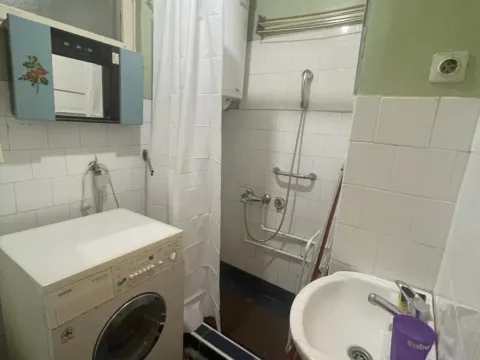 Izdavanje, trosoban stan, 44m², Višnjička Banja, Palilula Sve Podlokacije - image 11