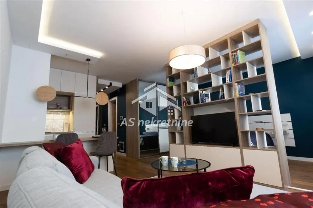 Rent, one bedroom apartment, 37m², Čubura, Beograd