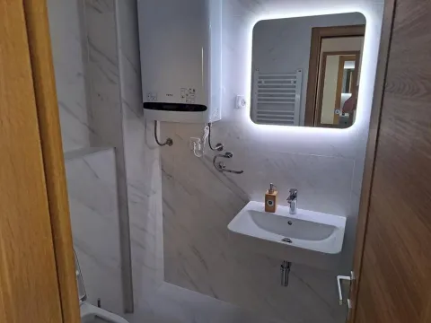 Rent, one bedroom apartment, 50m², City Kvart, Podgorica - image 3