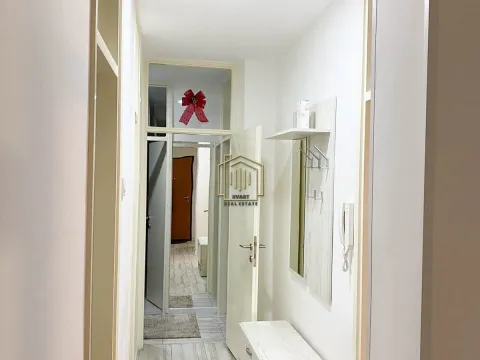 Izdavanje, dvosoban stan, 100m², Preko Morače, Podgorica - image 9