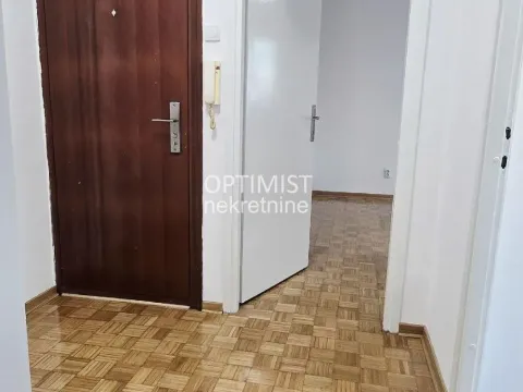 Sale, two bedroom apartment, 47m², Zemun Centar, Zemun Sve Podlokacije - image 4
